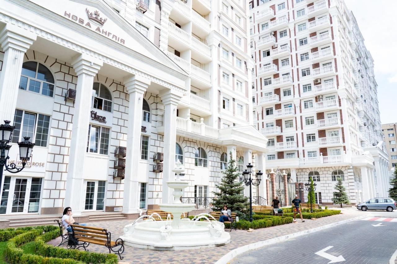 New England Deluxe Apartment Κίεβο Εξωτερικό φωτογραφία