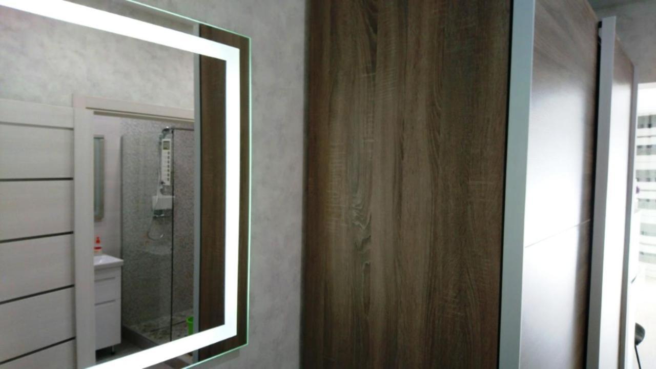 New England Deluxe Apartment Κίεβο Εξωτερικό φωτογραφία